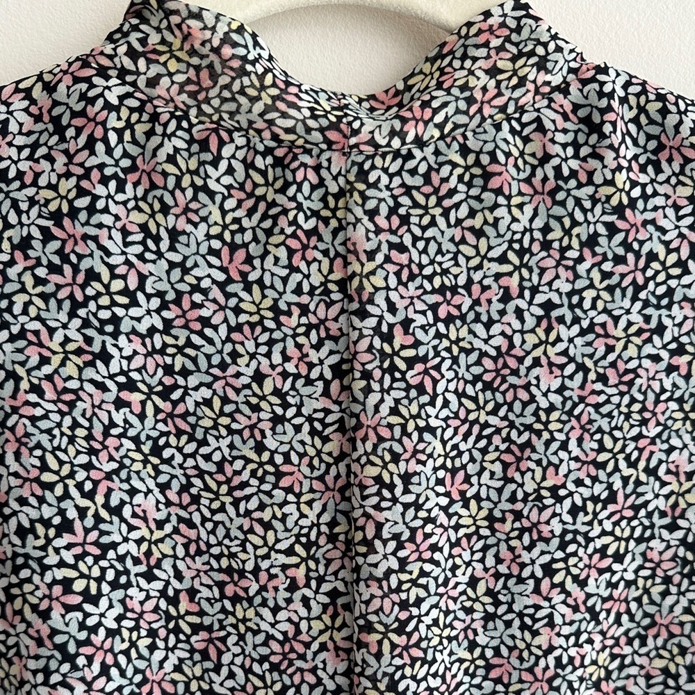 Nine West Floral Button Down Blouse, Multicolor Ribbon Tie Top, Size 6 - Picture 15 of 16